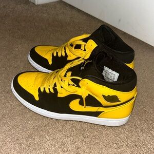 Jordan One Mid Yellow Toe Black